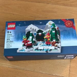 LEGO 40564 Winter Elves Scene 372 pcs NEW IN BOX  🧝🏼🧝🏽‍♀️🧝🏽‍♂️🎅🏼🎄